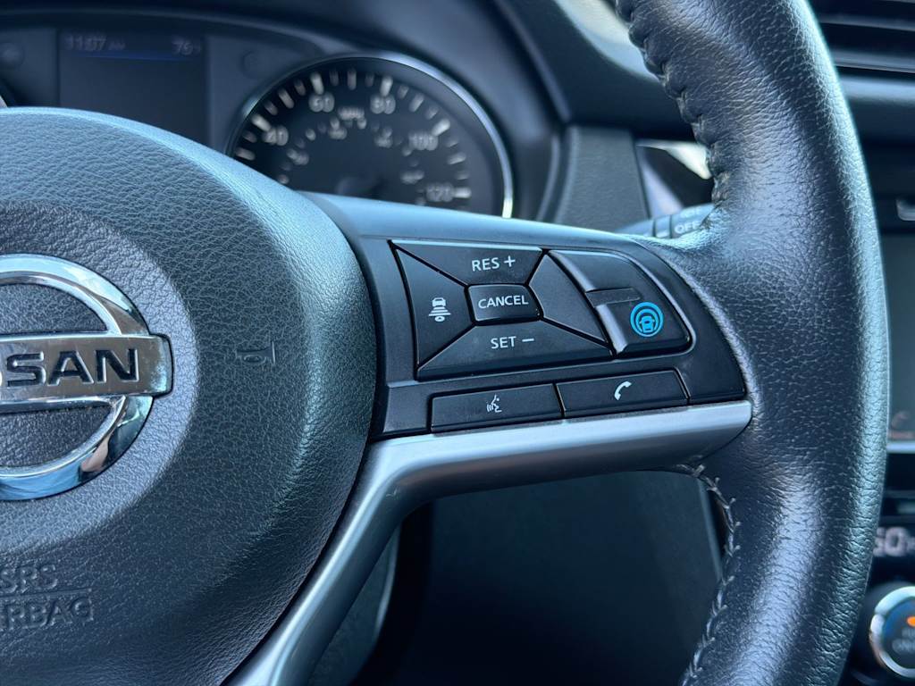 Thumbnail: 2020 Nissan Rogue - 32