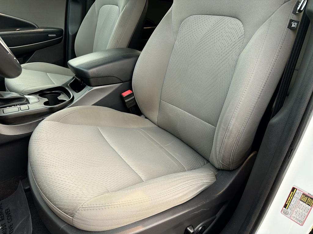 Thumbnail: 2017 Hyundai Santa Fe - 9