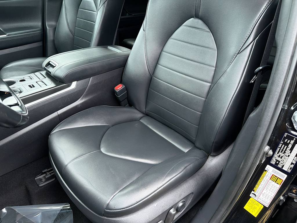 Thumbnail: 2021 Toyota Highlander - 10
