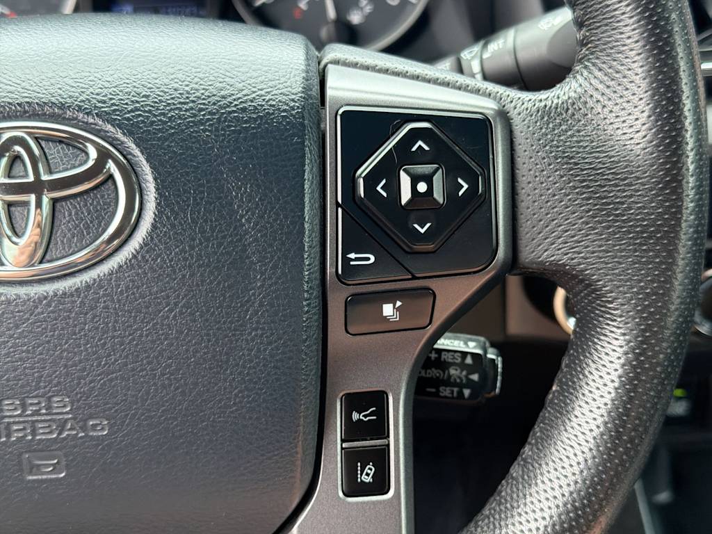 Thumbnail: 2020 Toyota Tacoma - 31