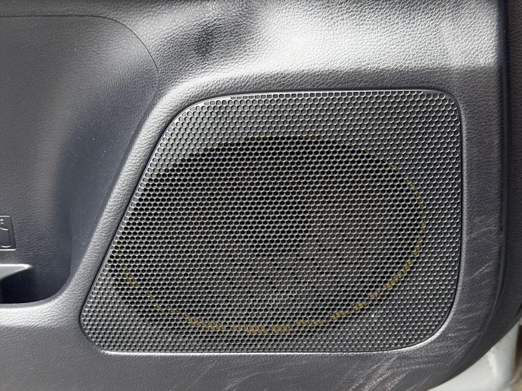 Thumbnail: 2020 Toyota Tacoma - 36