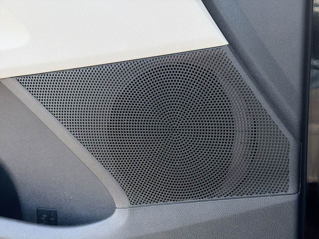 Thumbnail: 2022 Kia Sorento - 34