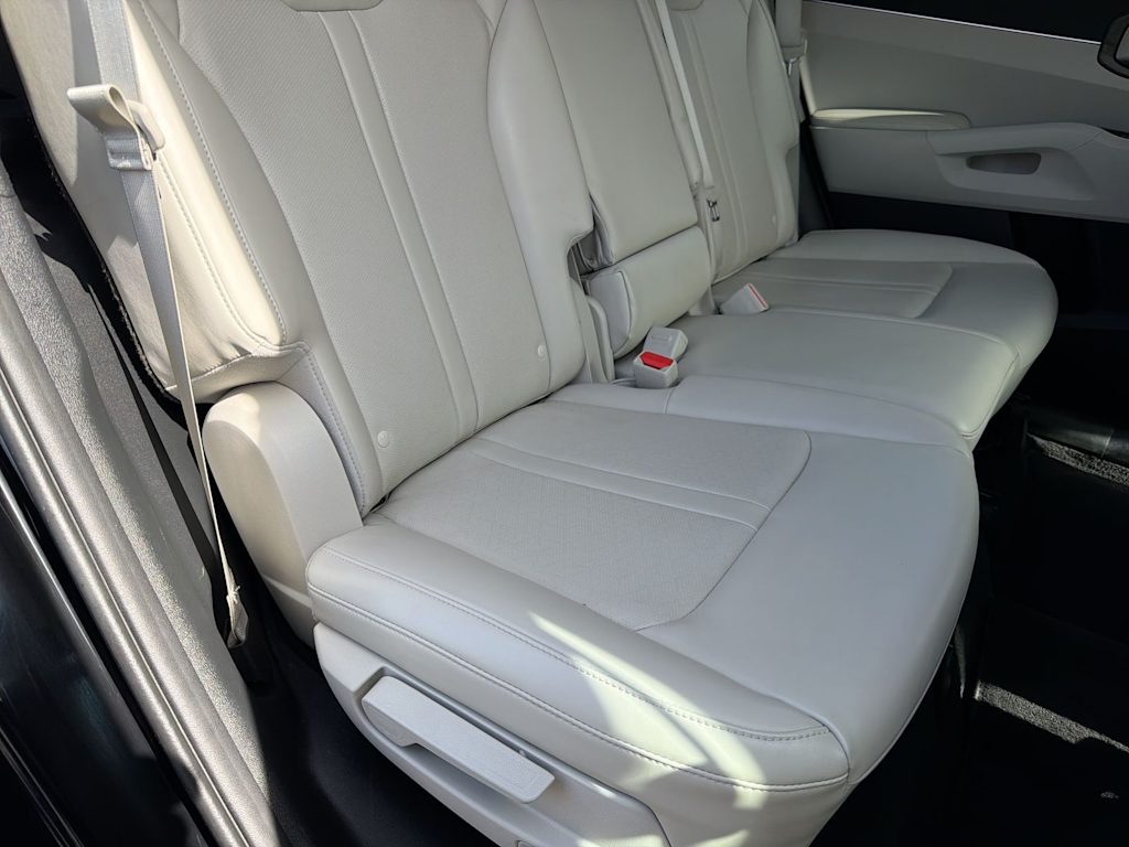 Thumbnail: 2022 Kia Sorento - 10