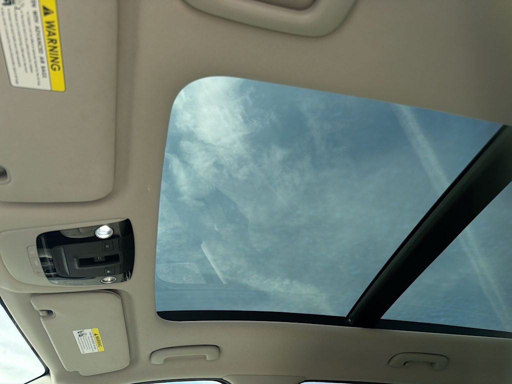 Thumbnail: 2022 Kia Sorento - 26