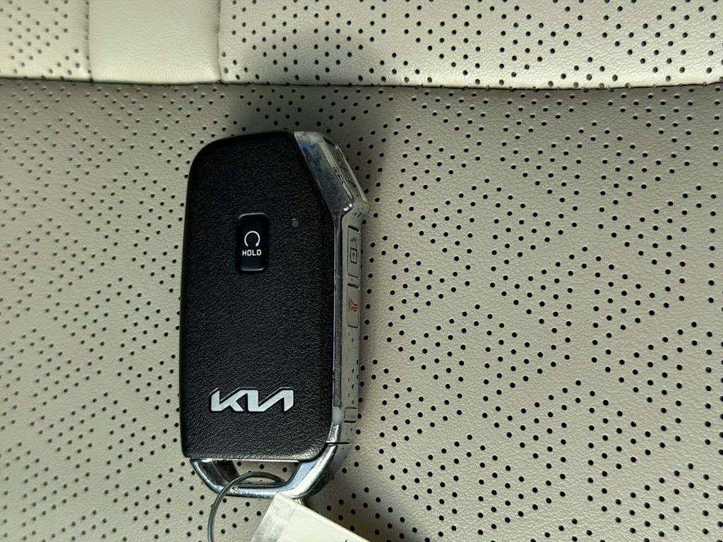 Thumbnail: 2022 Kia Sorento - 37