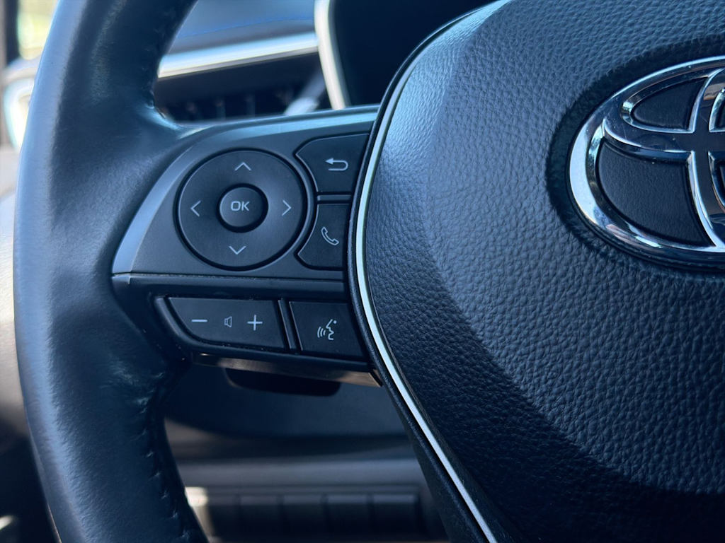 Thumbnail: 2020 Toyota Corolla - 32