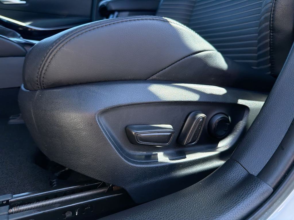 Thumbnail: 2020 Toyota Corolla - 27