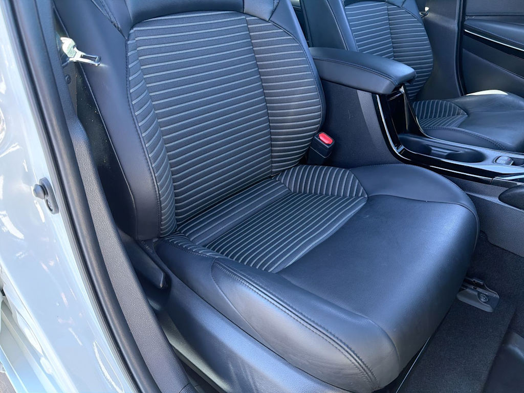 Thumbnail: 2020 Toyota Corolla - 10