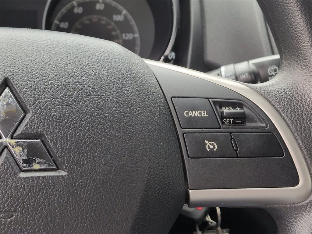 Thumbnail: 2019 Mitsubishi Outlander Sport - 31