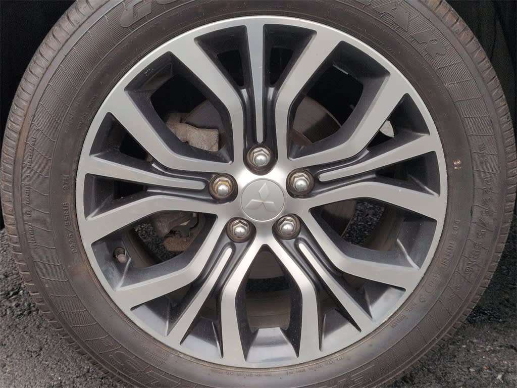 Thumbnail: 2019 Mitsubishi Outlander Sport - 6