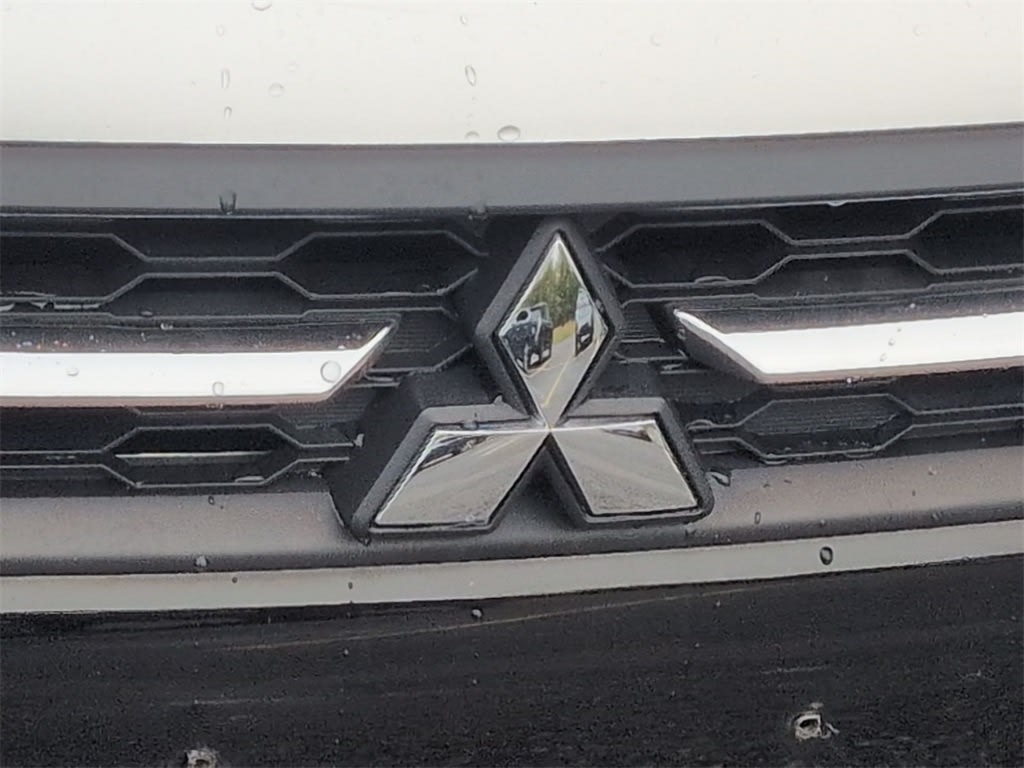 Thumbnail: 2019 Mitsubishi Outlander Sport - 5