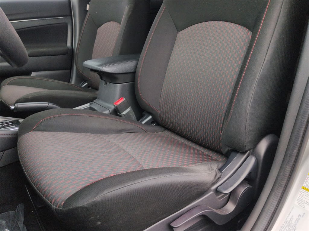 Thumbnail: 2019 Mitsubishi Outlander Sport - 26