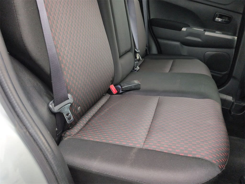 Thumbnail: 2019 Mitsubishi Outlander Sport - 29