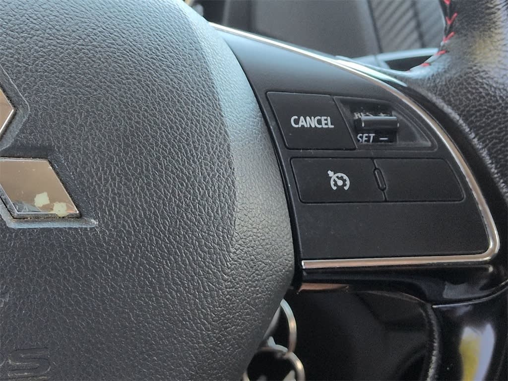 Thumbnail: 2018 Mitsubishi Outlander Sport - 31