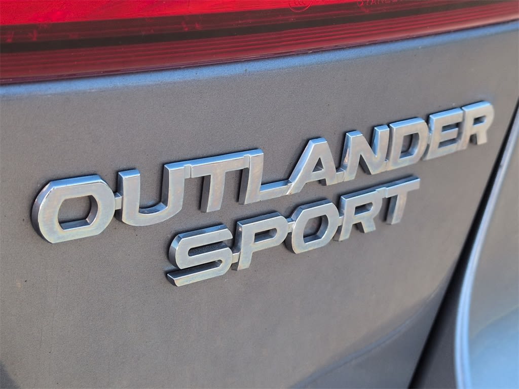 Thumbnail: 2018 Mitsubishi Outlander Sport - 26