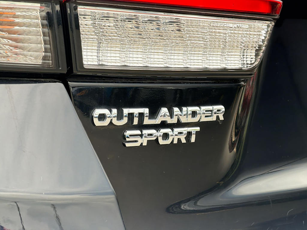 Thumbnail: 2021 Mitsubishi Outlander Sport - 26