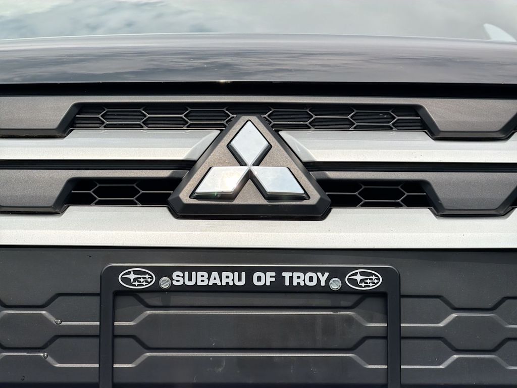 Thumbnail: 2021 Mitsubishi Outlander Sport - 6