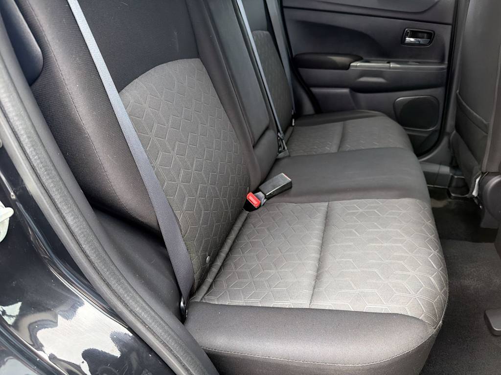 Thumbnail: 2021 Mitsubishi Outlander Sport - 28