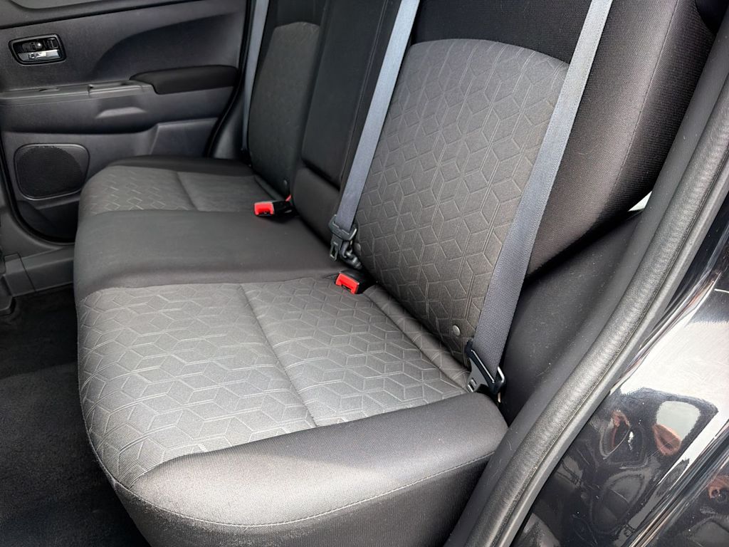 Thumbnail: 2021 Mitsubishi Outlander Sport - 12