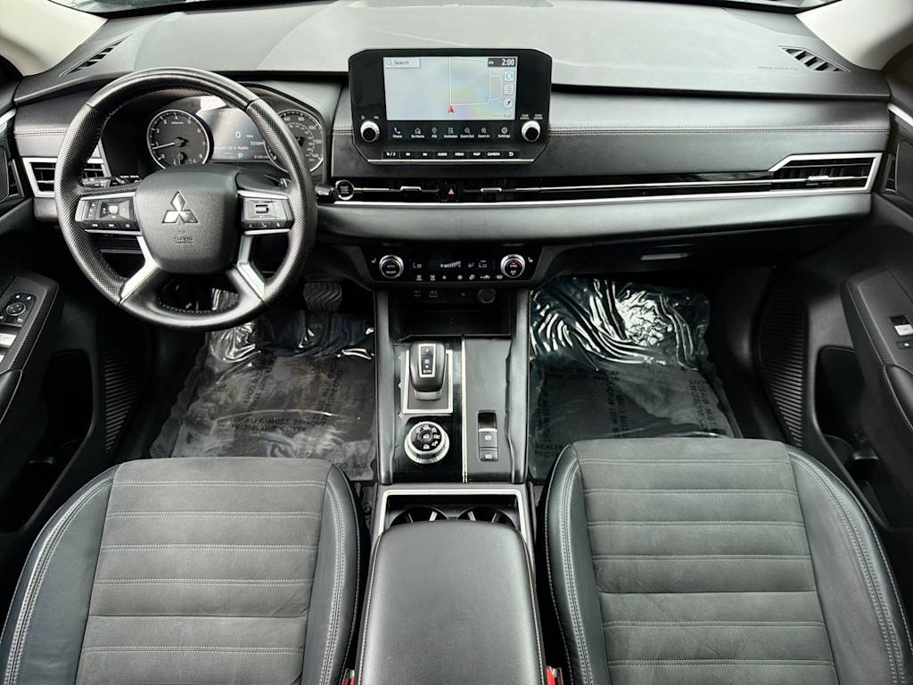 Thumbnail: 2022 Mitsubishi Outlander - 10