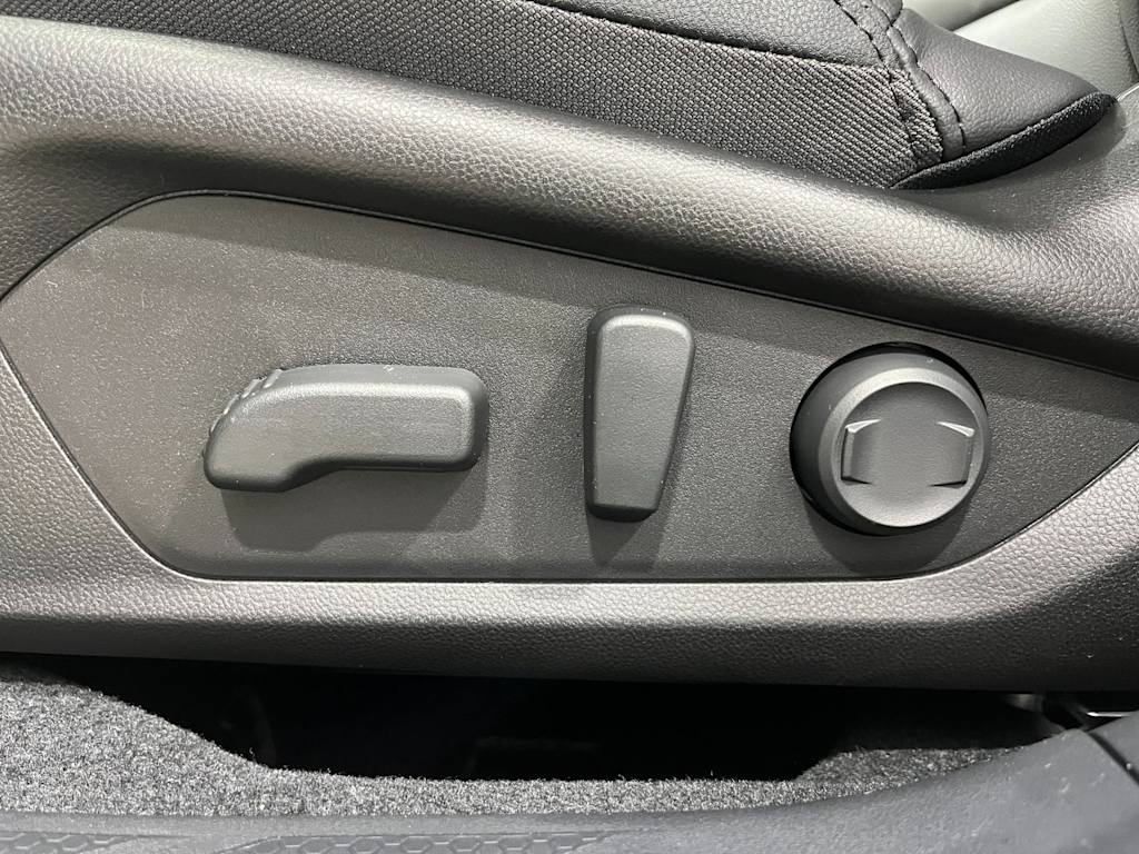 Thumbnail: 2026 Subaru Outback - 17