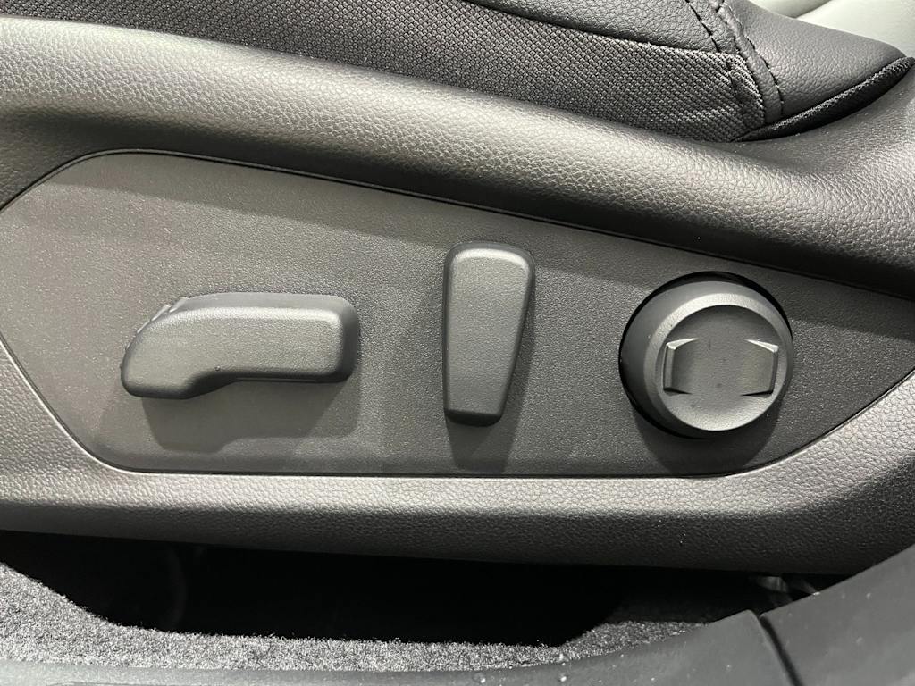 Thumbnail: 2026 Subaru Outback - 19