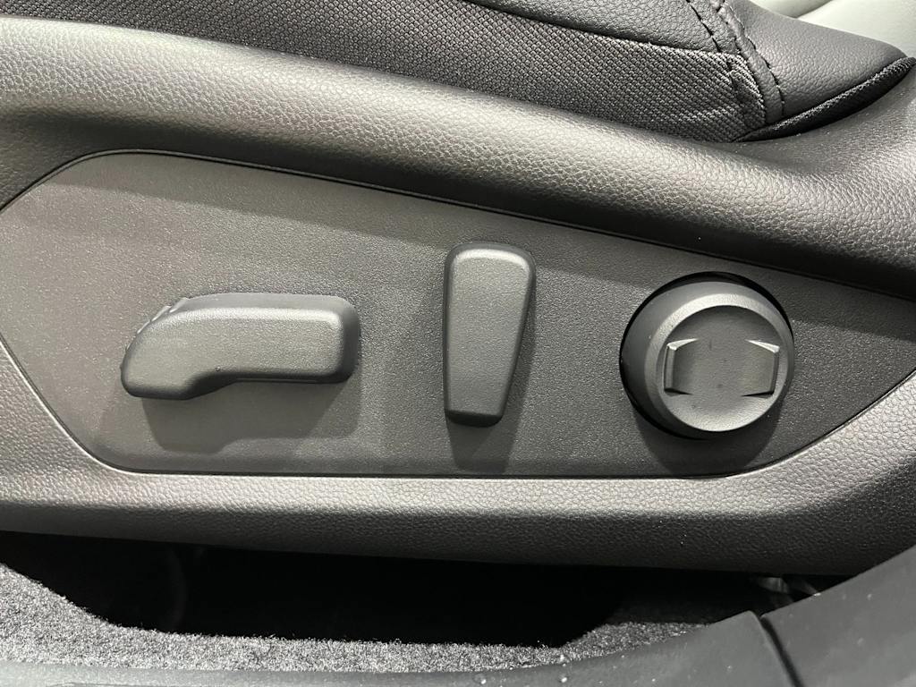 Thumbnail: 2026 Subaru Outback - 19