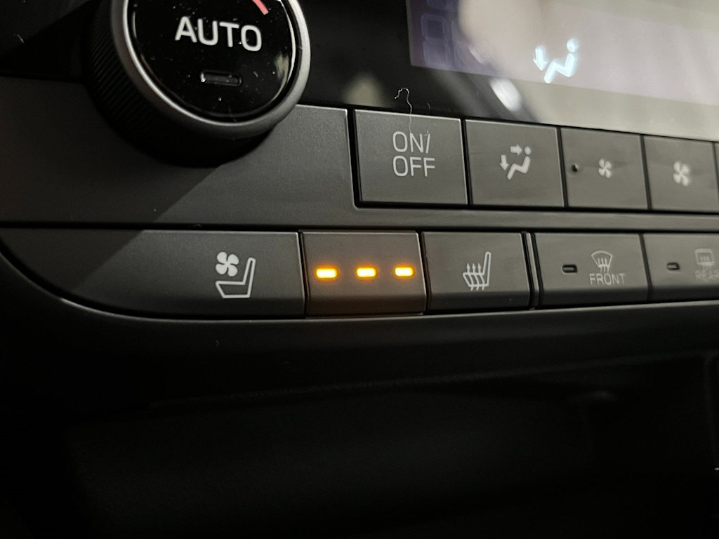 Thumbnail: 2026 Subaru Outback - 24