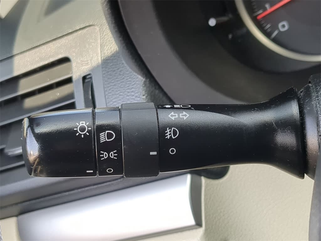 2014 Subaru XV Crosstrek Premium 33