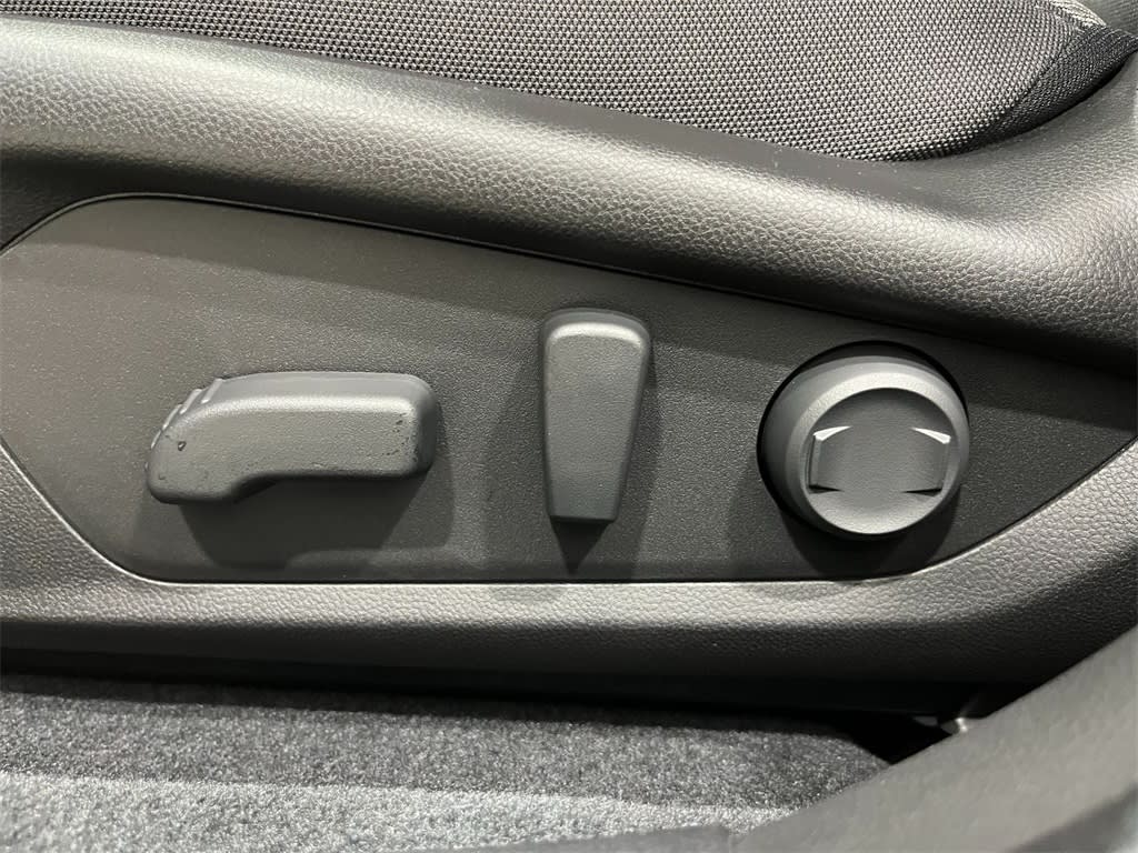 Thumbnail: 2025 Subaru Crosstrek - 19