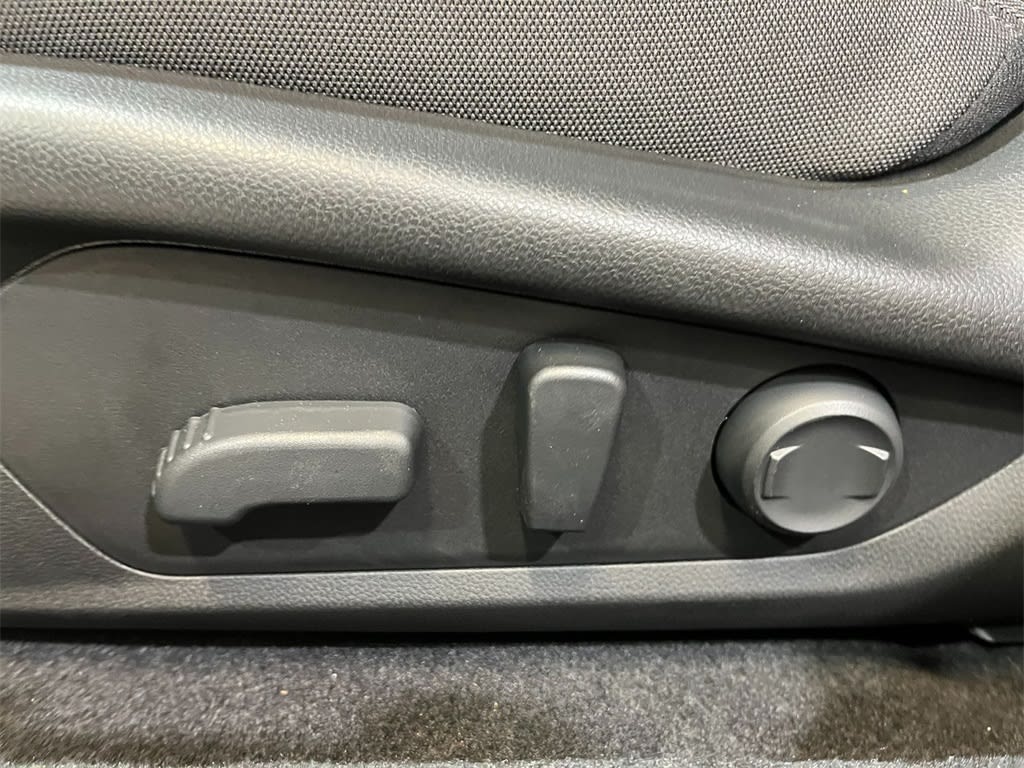 Thumbnail: 2025 Subaru Crosstrek - 18