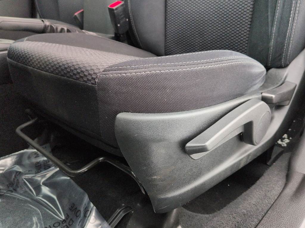 Thumbnail: 2015 Subaru Forester - 27