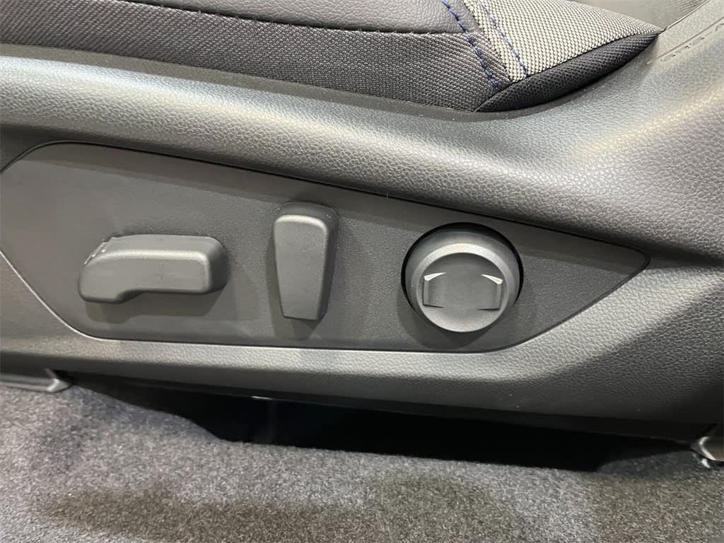 2025 Subaru Forester Premium 19