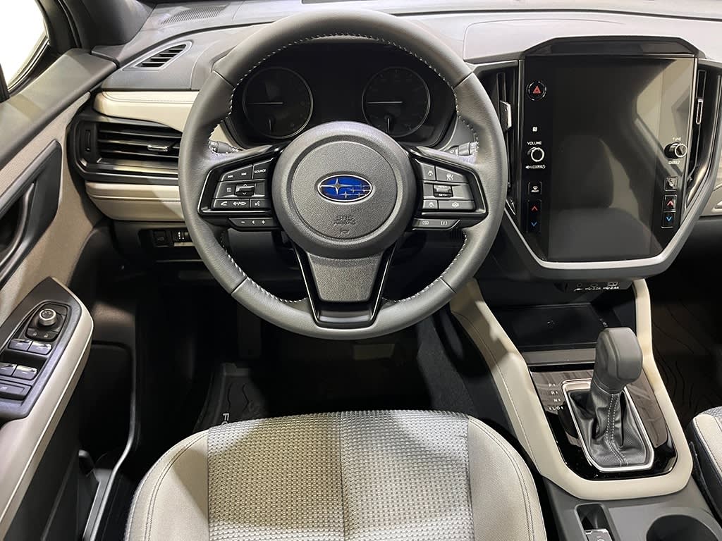 2025 Subaru Forester Premium 9