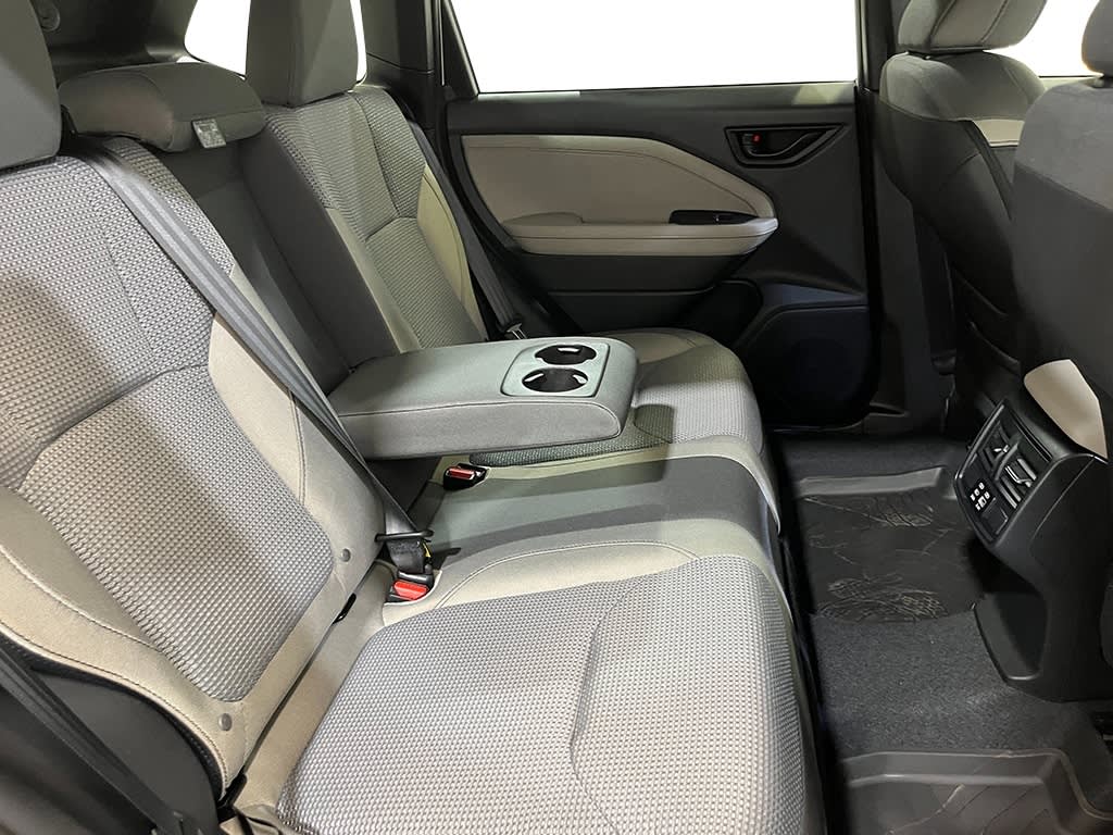 2025 Subaru Forester Premium 28