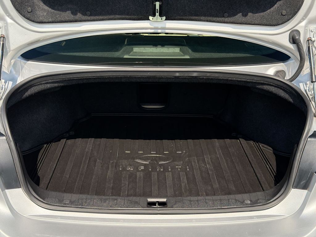 Thumbnail: 2015 INFINITI Q50 - 17