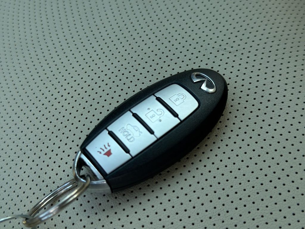 Thumbnail: 2015 INFINITI Q50 - 38