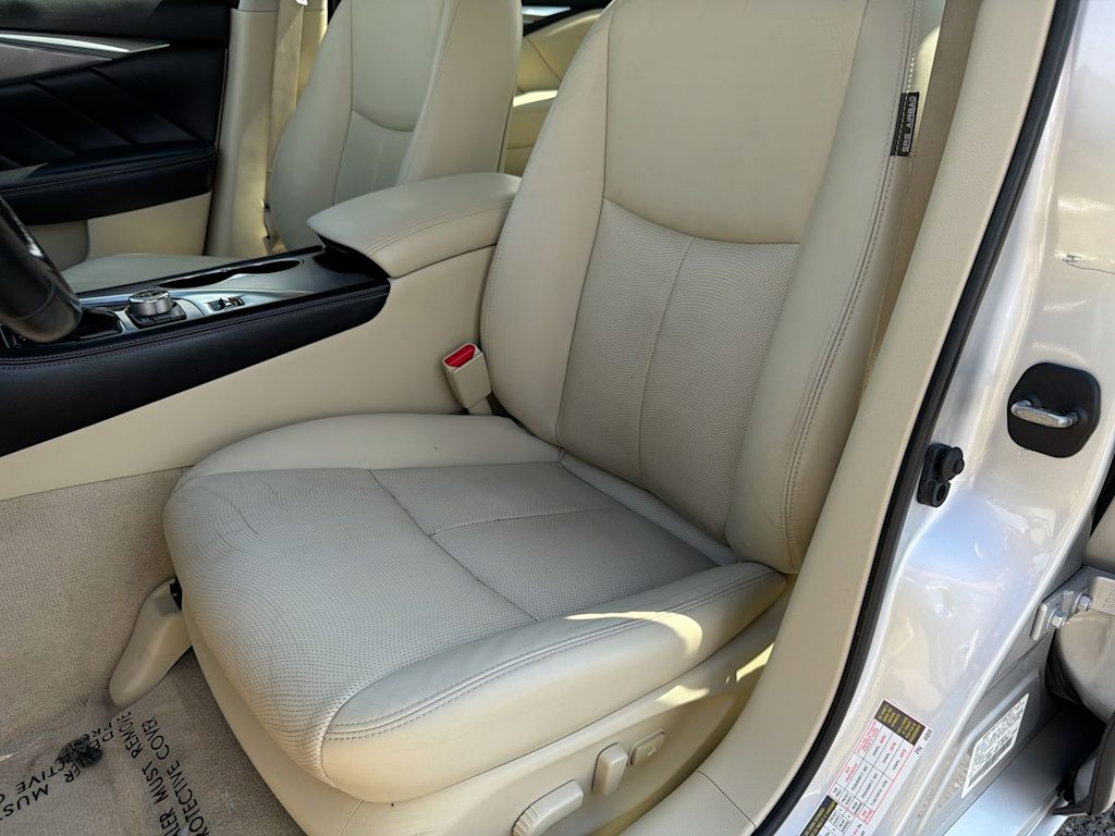 Thumbnail: 2015 INFINITI Q50 - 11