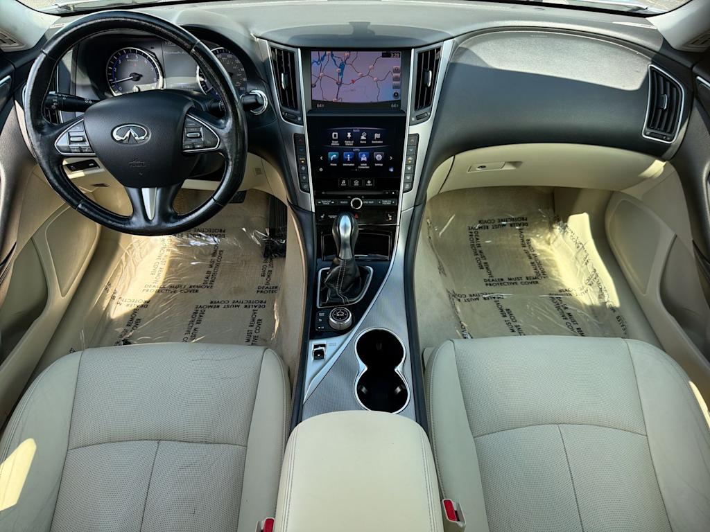 Thumbnail: 2015 INFINITI Q50 - 10