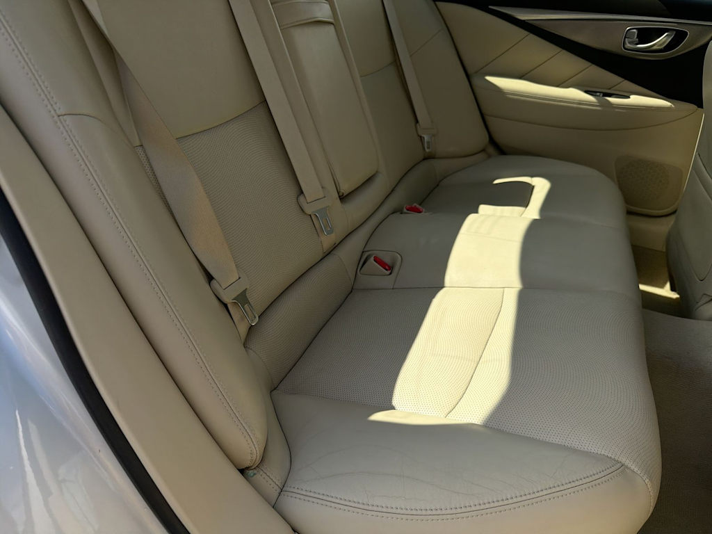Thumbnail: 2015 INFINITI Q50 - 18