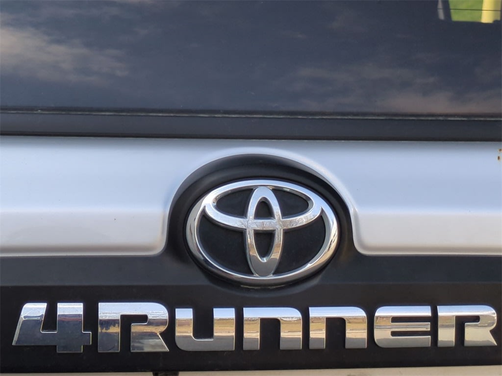 2015 Toyota 4Runner Trail 27