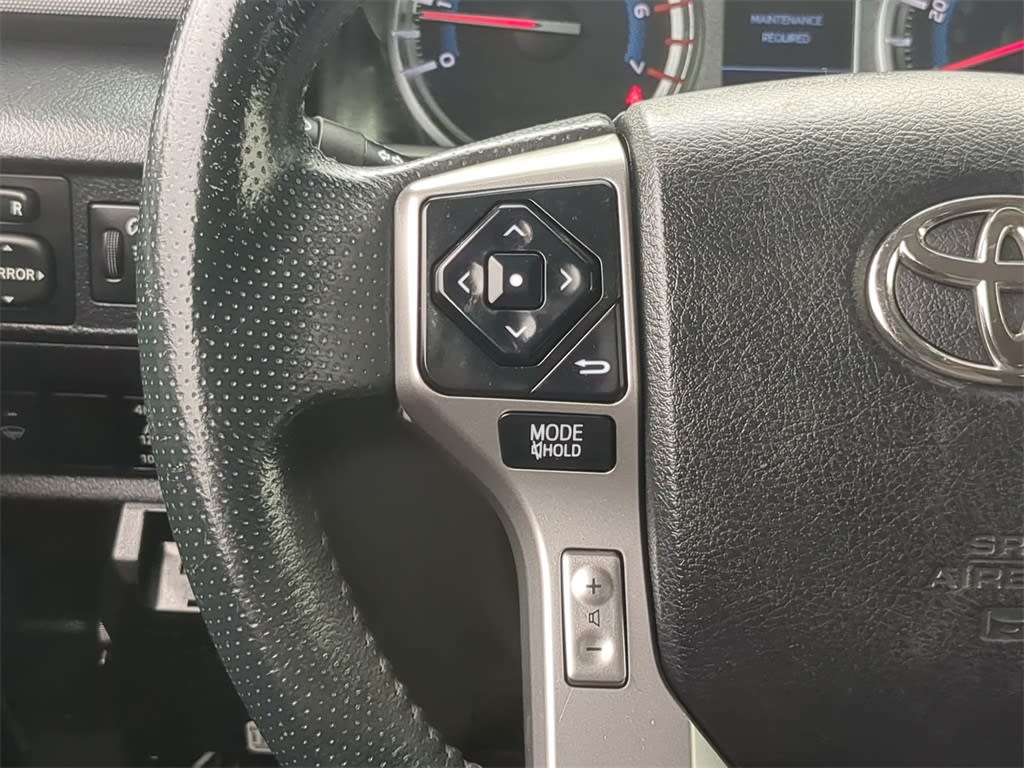 2016 Toyota 4Runner SR5 31