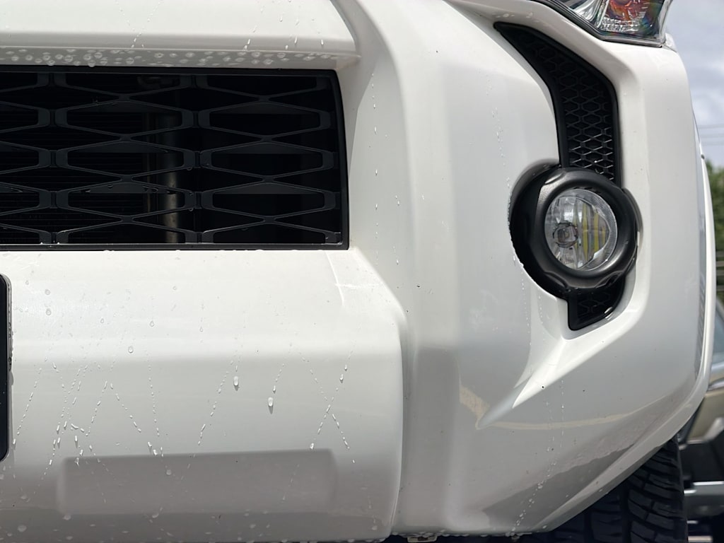 Thumbnail: 2018 Toyota 4Runner - 25