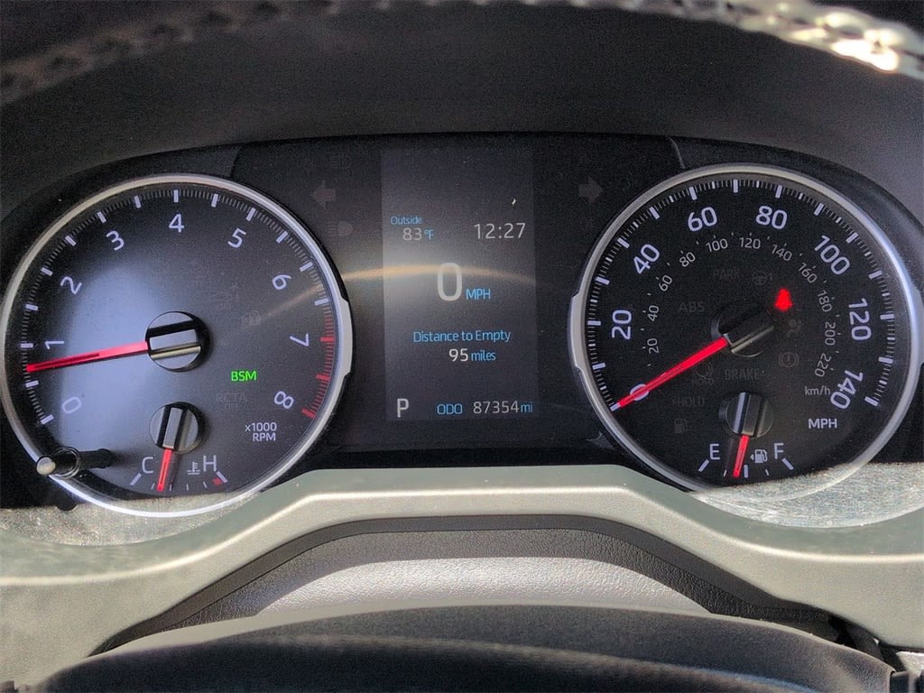 Thumbnail: 2019 Toyota RAV4 - 15