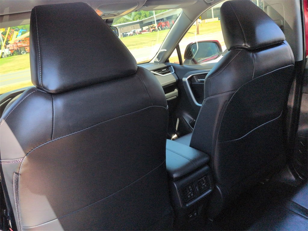 Thumbnail: 2019 Toyota RAV4 - 28