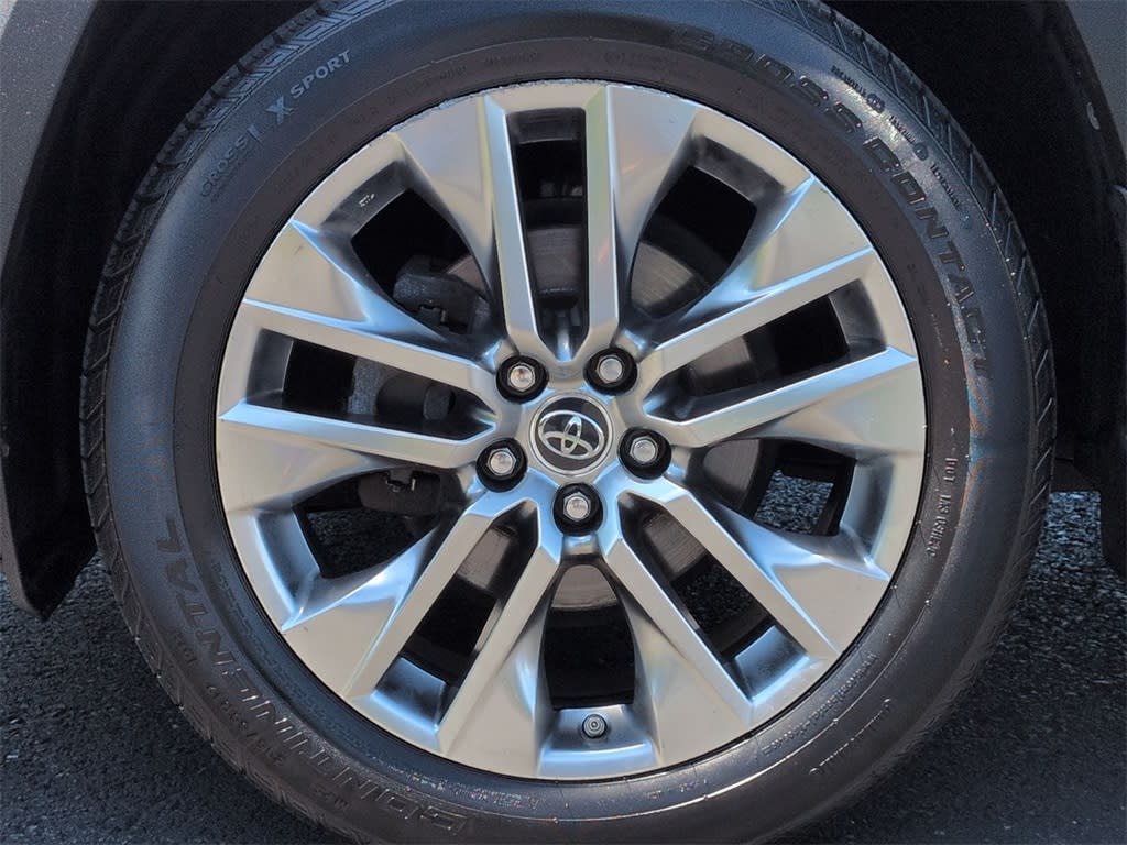 Thumbnail: 2019 Toyota RAV4 - 6