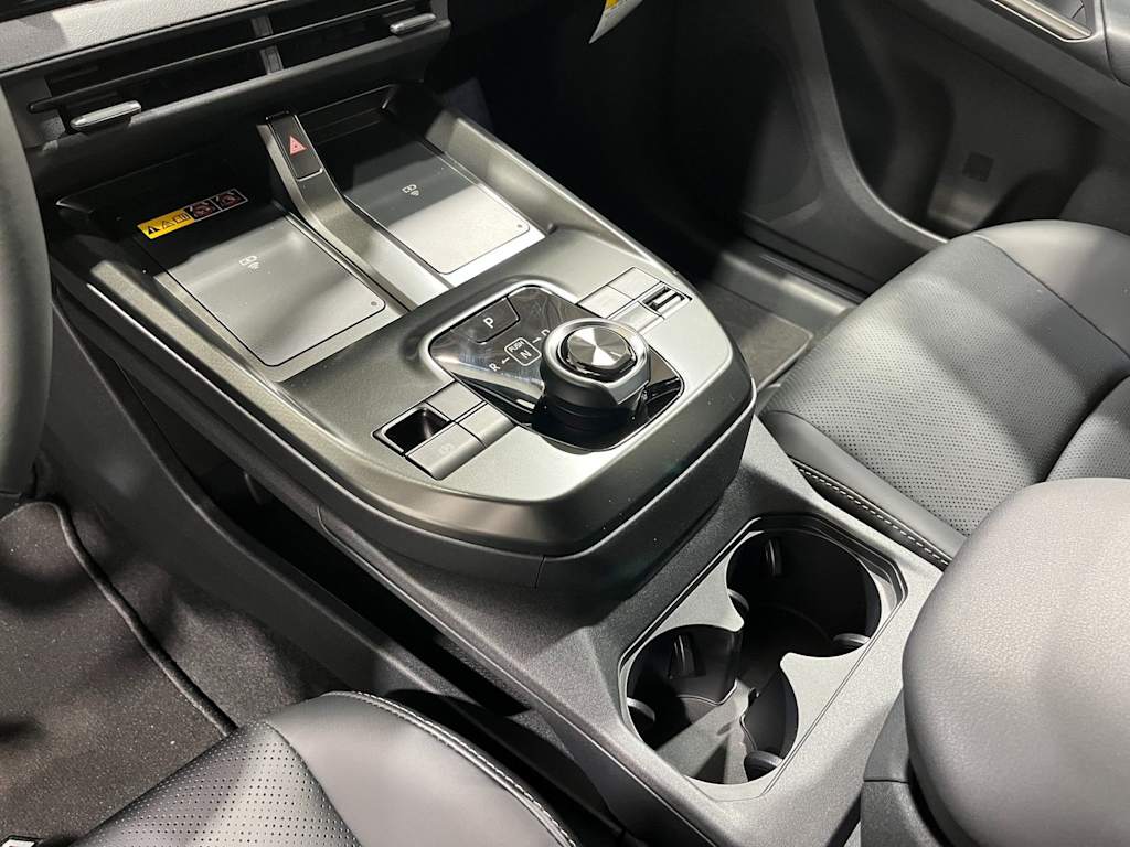 Thumbnail: 2026 Subaru Solterra - 14