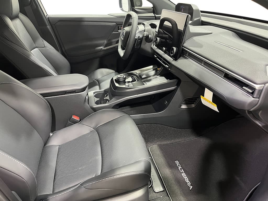 Thumbnail: 2026 Subaru Solterra - 9