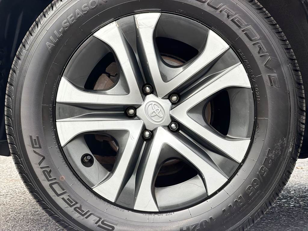 Thumbnail: 2018 Toyota RAV4 - 6