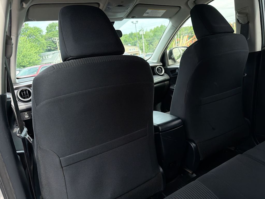 Thumbnail: 2018 Toyota RAV4 - 10